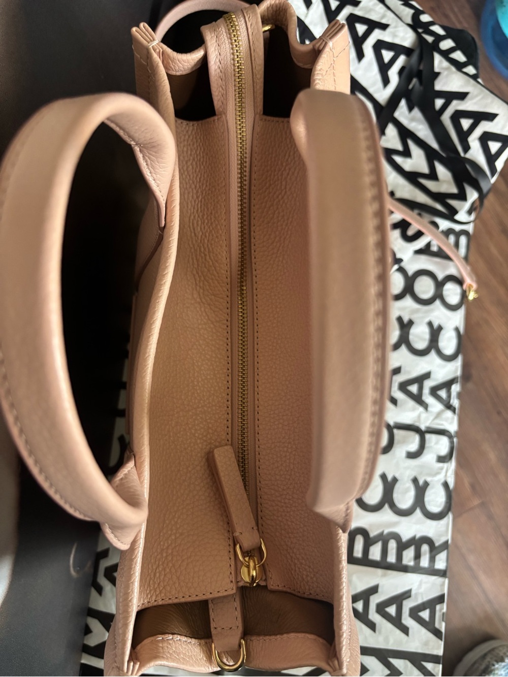 Marc Jacobs The Tote Bag in Blush Pink Leather MEDIUM - Picture 9 of 15